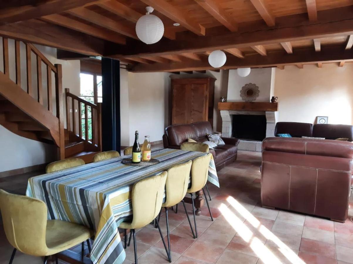 Villa Longere Familiale Melesse Exterior foto