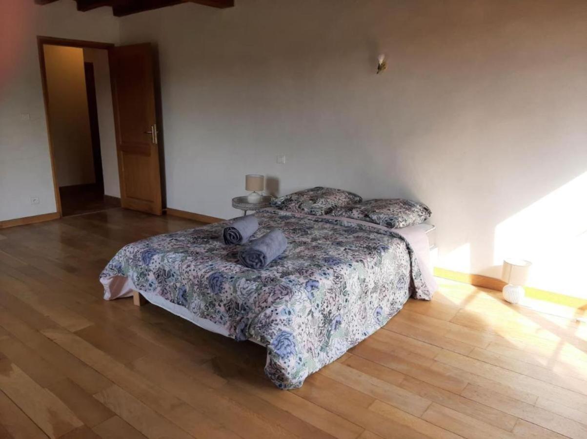 Villa Longere Familiale Melesse Exterior foto